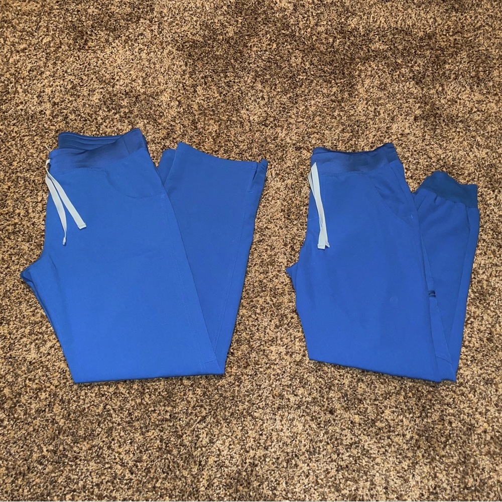 Pair of Size Small Women’s Figs Scrub Panys